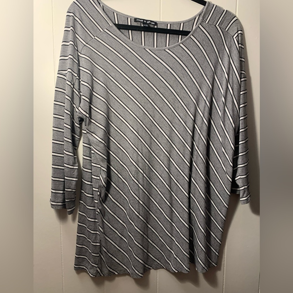 Cable & Guage Striped Gray Women's Top